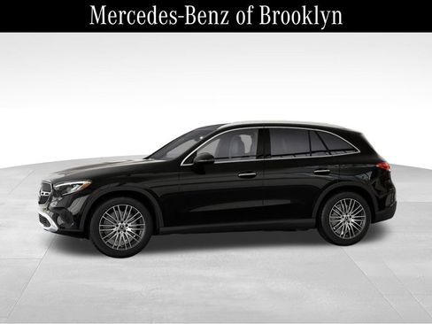 Used 2026 Mercedes-Benz GLC 300 4MATIC image 36