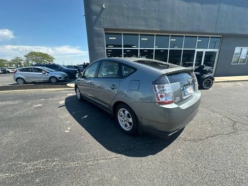 Used 2005 Toyota Prius w/ Pkg 4 FWD image 7