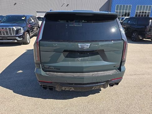 Used 2026 Cadillac Escalade V AWD/4WD image 5