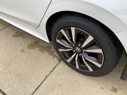 Used 2024 Honda Civic EX image 30