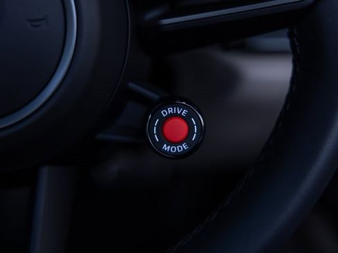 Used 2025 Porsche 911 Carrera image 42