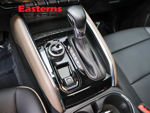 Used 2024 GMC Canyon Denali AWD/4WD image 13