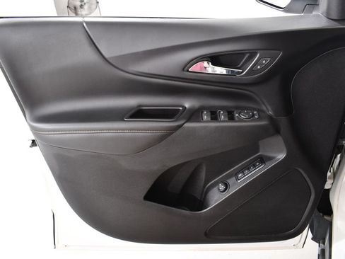 Used 2018 Chevrolet Equinox Premier AWD/4WD image 25
