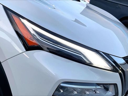 Certified 2023 Nissan Rogue Platinum image 27