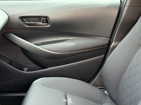 Used 2026 Toyota Corolla LE image 9