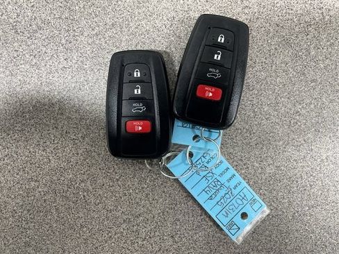 Used 2025 Toyota RAV4 XLE Premium w/ Weather Package AWD/4WD image 27