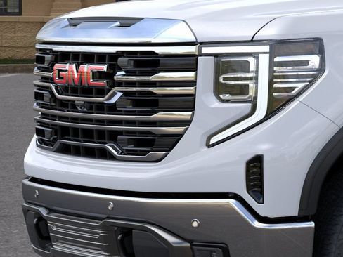 Used 2026 GMC Sierra 1500 SLT w/ SLT Premium Plus Package AWD/4WD image 13