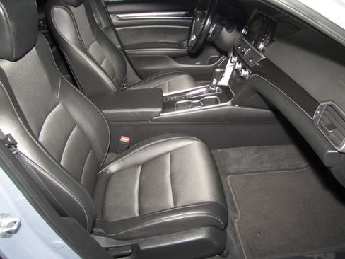Certified 2022 Honda Accord Sport image 19