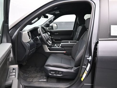 Used 2026 Toyota Tundra SR5 AWD/4WD image 10