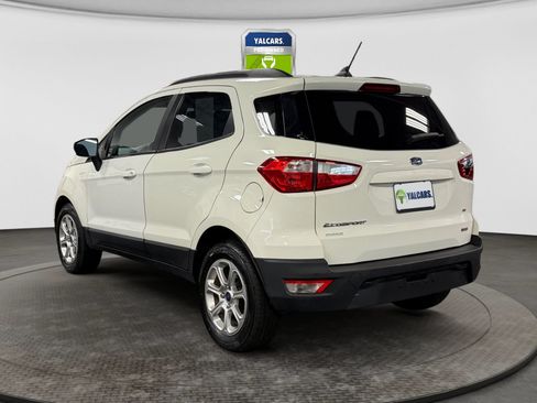 Used 2020 Ford EcoSport SE w/ SE Convenience Package FWD image 3