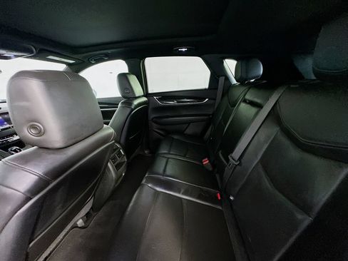 Used 2020 Cadillac XT5 Premium Luxury FWD image 25