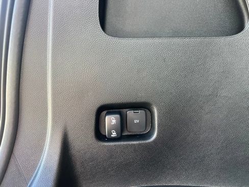 Used 2024 Ford Edge Titanium w/ Equipment Group 301A AWD/4WD image 18