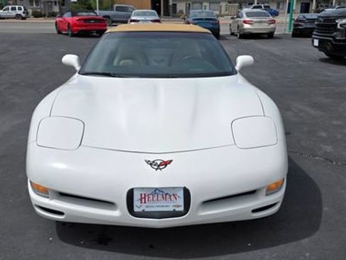 Used 2002 Chevrolet Corvette Convertible w/ Preferred Equipment Group2 RWD image 4