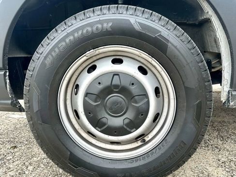 Used 2017 Ford Transit 250 148 Medium Roof image 33