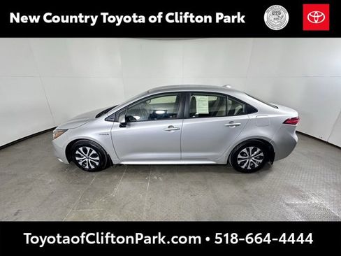 Used 2020 Toyota Corolla LE image 6