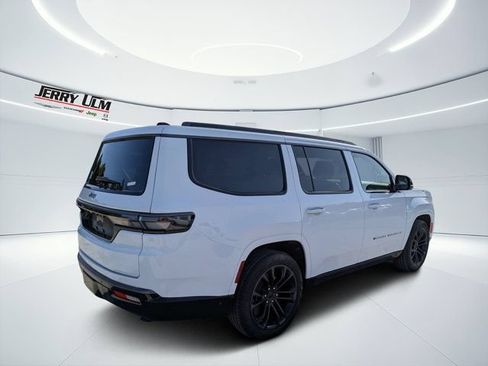 New 2026 Jeep Grand Wagoneer Summit w/ Premium Group III AWD/4WD image 3