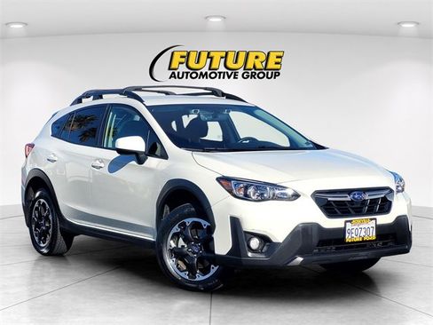 Used 2023 Subaru Crosstrek 2.0i Premium image 1