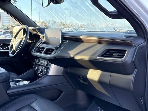 Used 2022 Chevrolet Tahoe Z71 w/ Luxury Package image 23