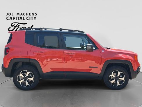Used 2021 Jeep Renegade Trailhawk w/ Sun & Sound Group AWD/4WD image 3
