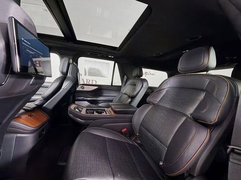 New 2025 Lincoln Navigator Black Label AWD/4WD image 26