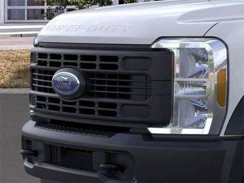 New 2026 Ford F550 4x4 Regular Cab Super Duty image 17