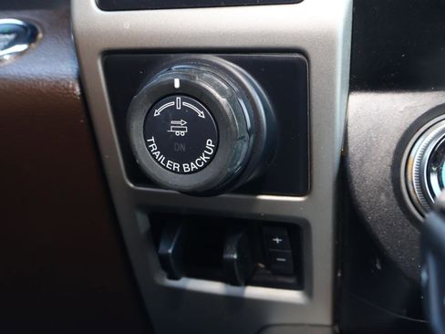 Used 2020 Ford F150 King Ranch w/ Equipment Group 601A Luxury AWD/4WD image 30