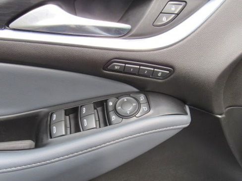 Certified 2024 Buick Enclave Premium image 20