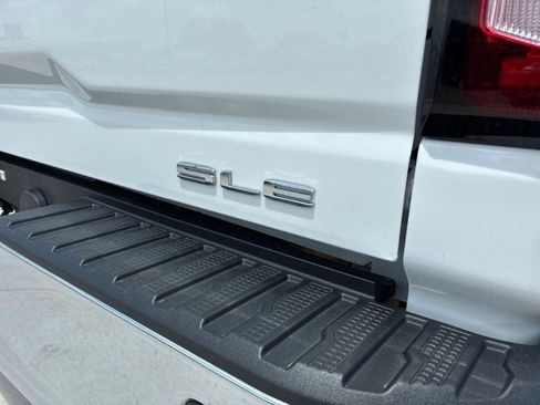 Used 2025 GMC Sierra 3500 SLE w/ SLE Convenience Package AWD/4WD image 8