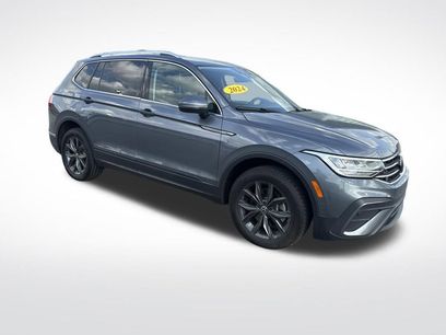 Used 2024 Volkswagen Tiguan SE