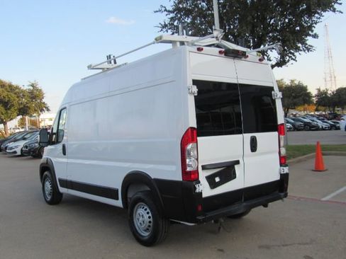 Used 2024 RAM ProMaster 2500 w/ Safety Group image 16