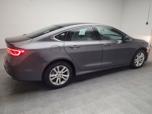 Used 2016 Chrysler 200 Limited image 10