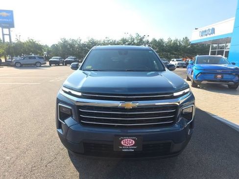 Used 2026 Chevrolet Traverse LT AWD/4WD image 8