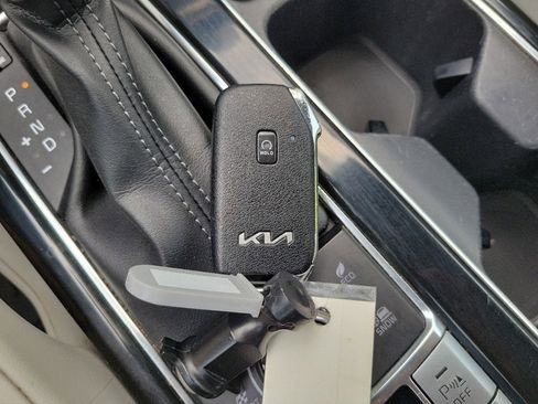 Used 2022 Kia Telluride EX w/ EX Premium Package AWD/4WD image 28