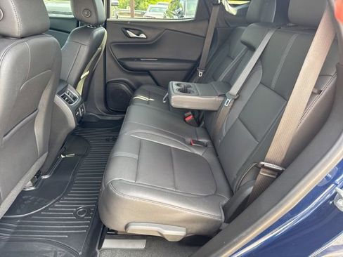 Used 2022 Chevrolet Blazer LT w/ Sound & Technology Package AWD/4WD image 6