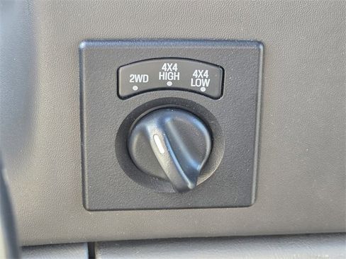Used 2003 Ford F250 XLT image 17