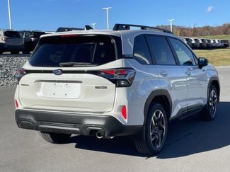 Used 2025 Subaru Forester Limited AWD/4WD video 4