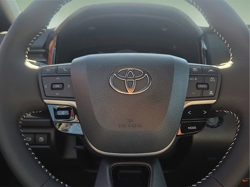 New 2026 Toyota Camry SE image 25