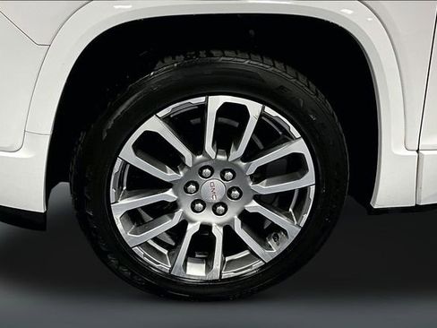 Used 2023 GMC Acadia Denali image 30