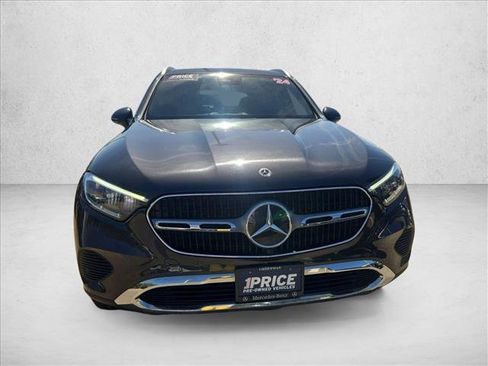Used 2024 Mercedes-Benz GLC 300 4MATIC image 2