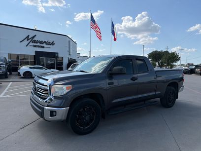 Used 2016 Toyota Tundra SR5 w/ SR5 Upgrade Package