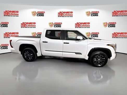 Used 2024 Toyota Tundra Platinum AWD/4WD image 18