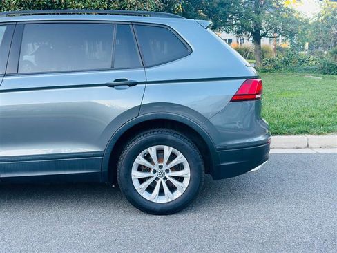 Used 2018 Volkswagen Tiguan S AWD/4WD image 12