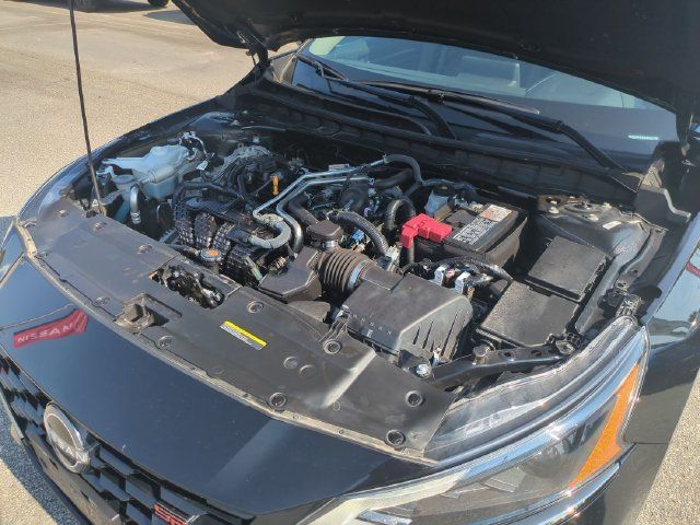 Used 2025 Nissan Altima 2.5 SR FWD image 35