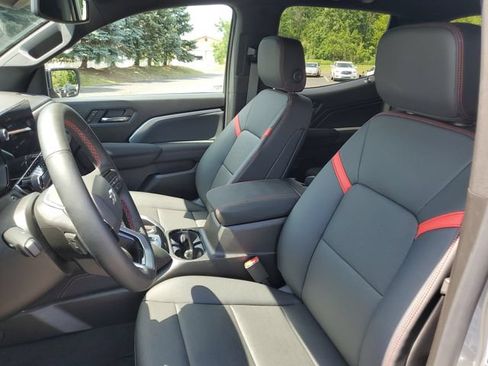 Certified 2026 Chevrolet Colorado Z71 w/ Z71 Convenience Package 2 AWD/4WD image 5