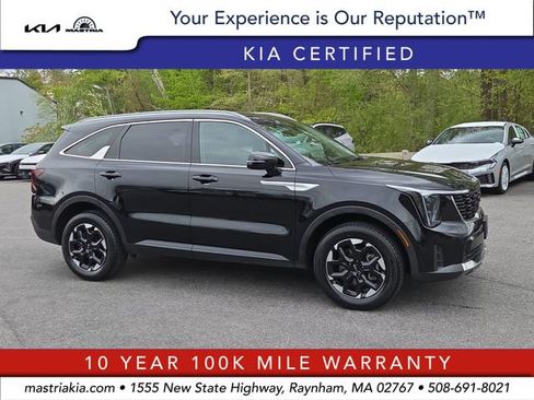 Certified 2024 Kia Sorento S AWD/4WD image 1