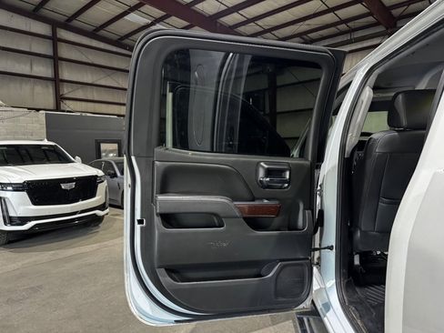 Used 2017 GMC Sierra 1500 SLT w/ SLT Premium Package image 15