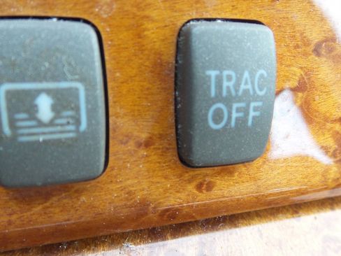 Used 2004 Lexus LS 430 image 40