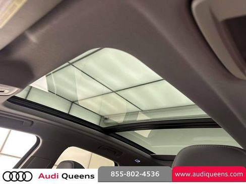 Used 2025 Audi Q5 Premium w/ Convenience Package AWD/4WD image 22