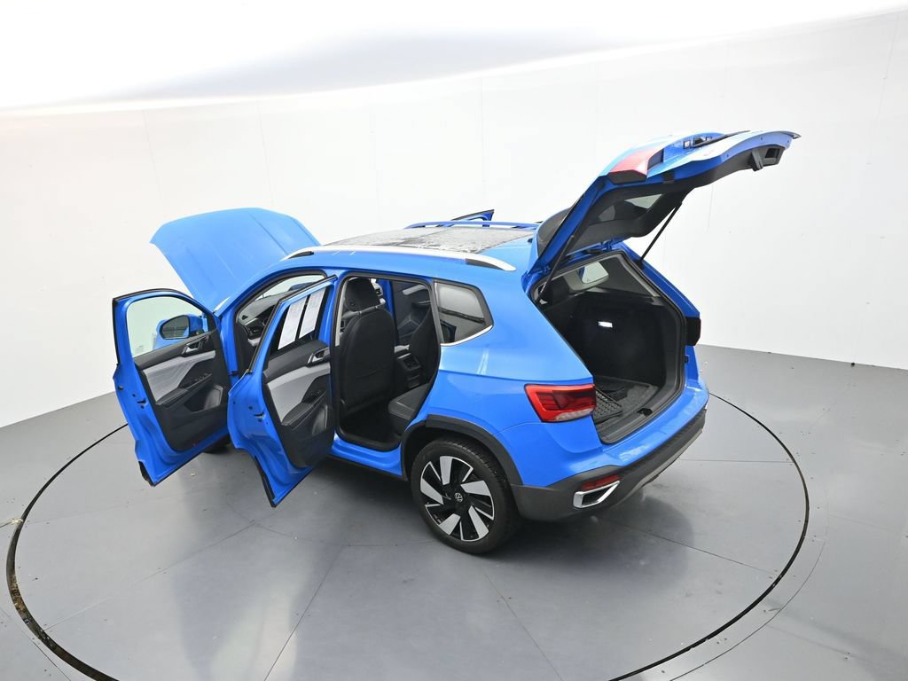 Used 2024 Volkswagen Taos SEL AWD/4WD image 36