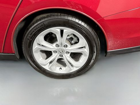 Used 2025 Honda Accord LX image 37